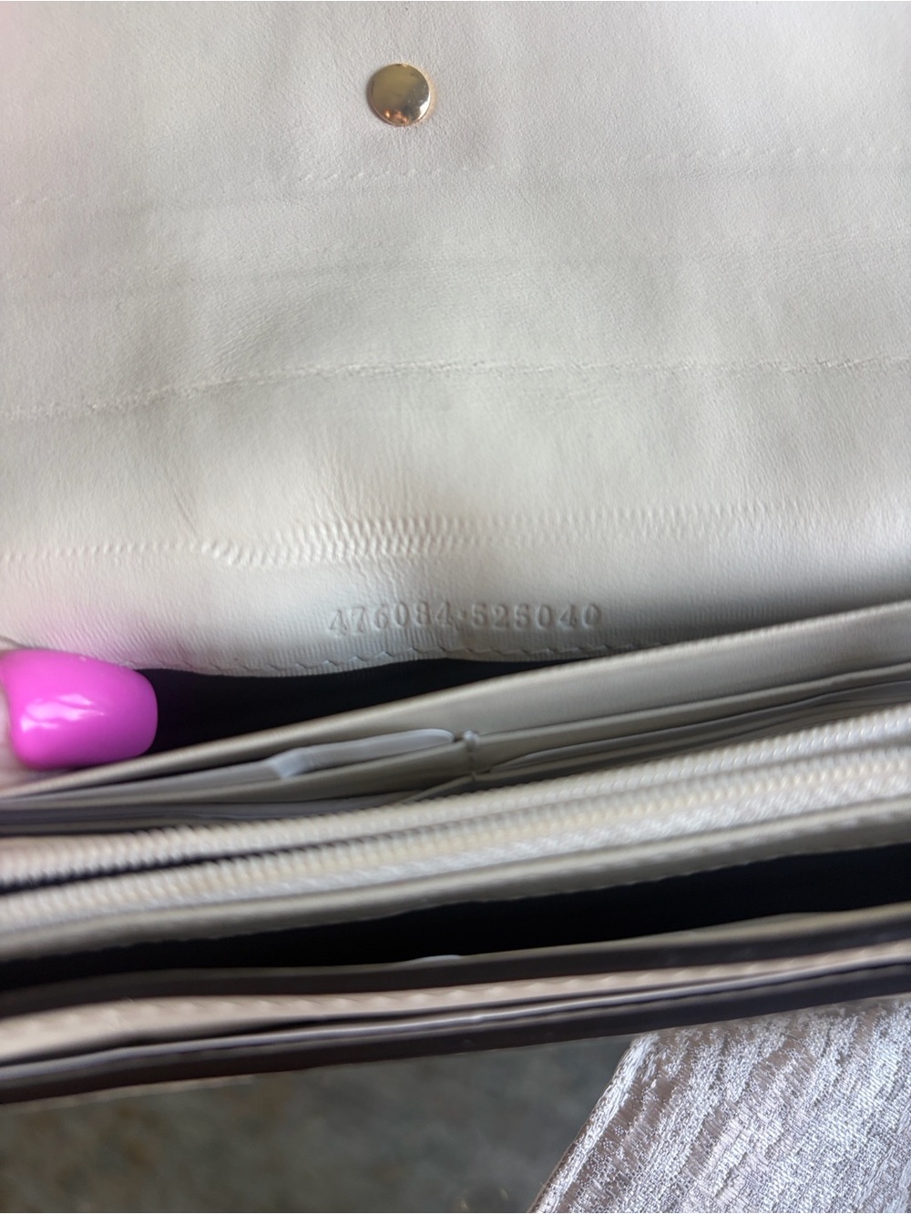 Gucci White Crossbody with Red & Navy Web Stripe - Picture 9 of 13